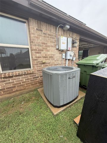 124 Brady Coleman Lane, Springtown, TX 76082