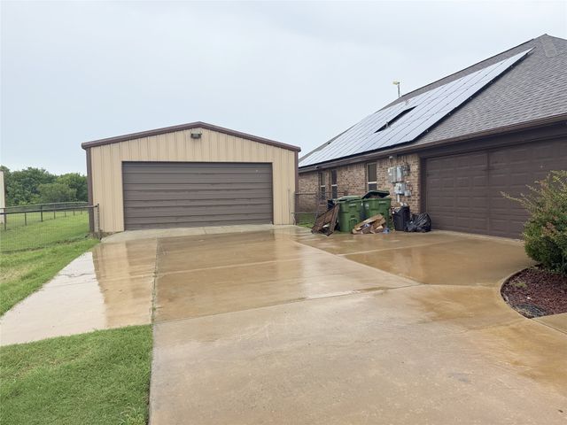 124 Brady Coleman Lane, Springtown, TX 76082