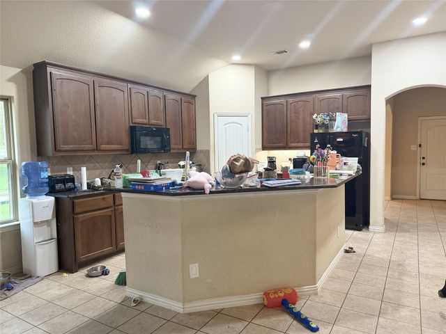 124 Brady Coleman Lane, Springtown, TX 76082
