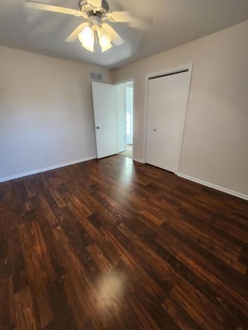 2308 Flint Court, Dyer, IN 46311