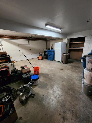 2308 Flint Court, Dyer, IN 46311