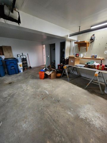 2308 Flint Court, Dyer, IN 46311