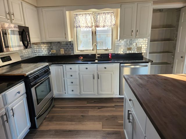 2308 Flint Court, Dyer, IN 46311