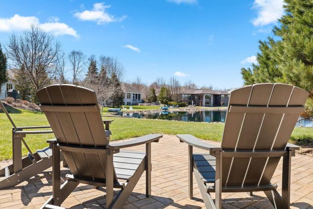2405 CROWN POINTE BOULEVARD, Suamico, WI 54173