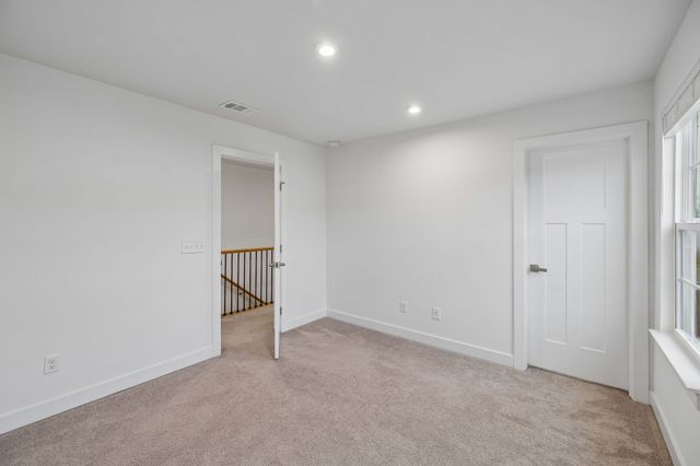 833 Raintree Dr, Smyrna, TN 37167