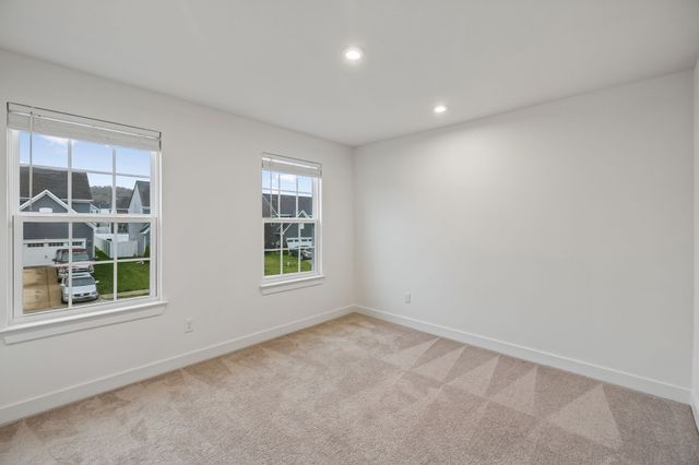 833 Raintree Dr, Smyrna, TN 37167