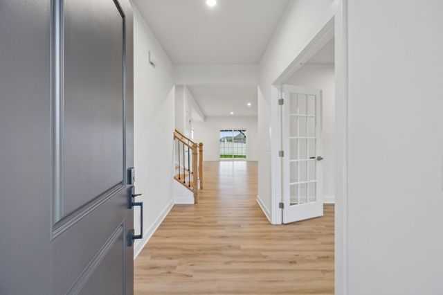 833 Raintree Dr, Smyrna, TN 37167