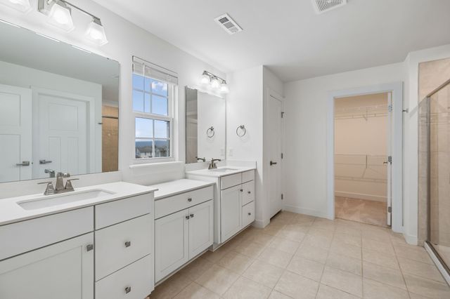 833 Raintree Dr, Smyrna, TN 37167