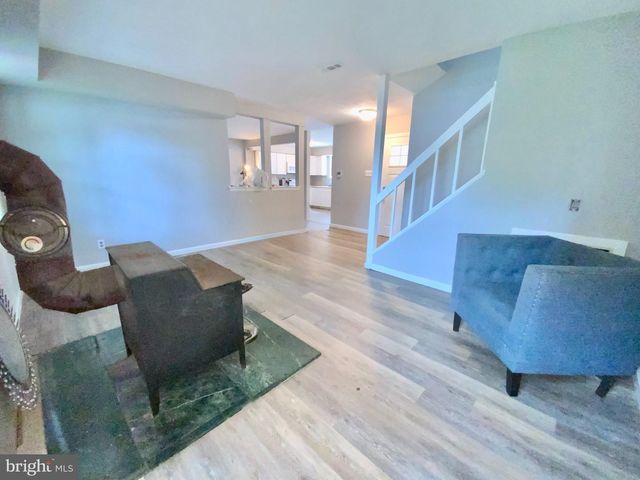 19 NOBLE RD, Sicklerville, NJ 08081