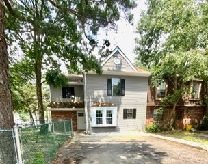 19 NOBLE RD, Sicklerville, NJ 08081