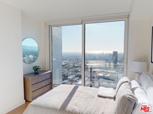 11750 Wilshire Boulevard 2401, Los Angeles, CA 90025