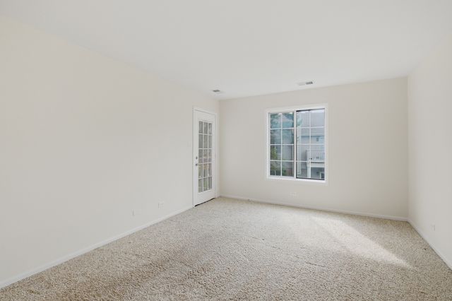 1312 E Evergreen Drive 2, Palatine, IL 60074