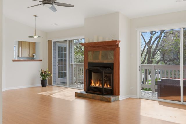 1312 E Evergreen Drive 2, Palatine, IL 60074
