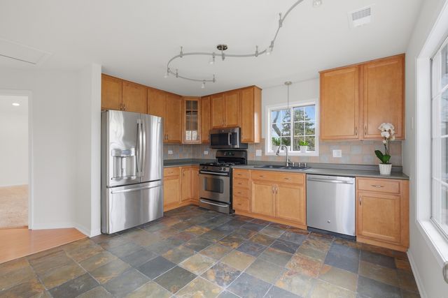 1312 E Evergreen Drive 2, Palatine, IL 60074