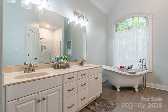 321 Forbes Court, Clover, SC 29710