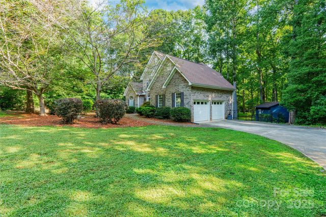 321 Forbes Court, Clover, SC 29710