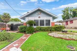 4320 Eastern St, New Orleans, LA 70122