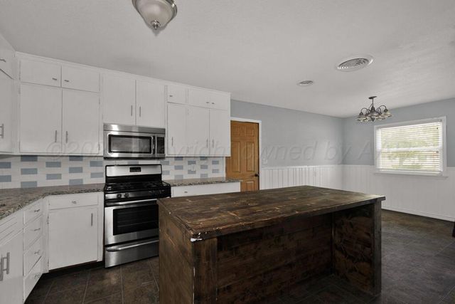 3304 LENWOOD Drive, Amarillo, TX 79109