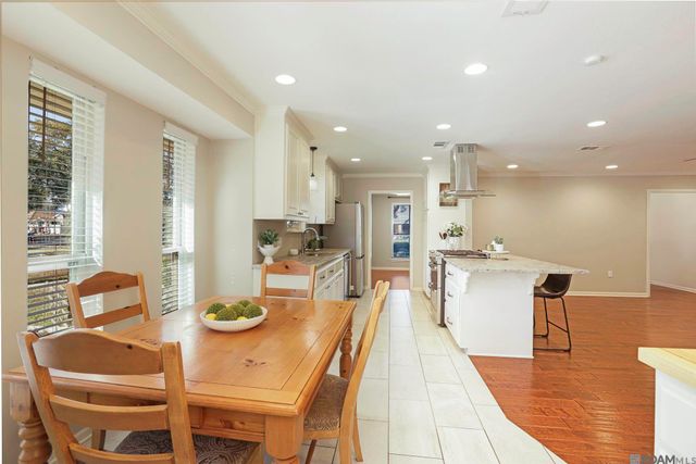 1314 Louray Dr, Baton Rouge, LA 70808