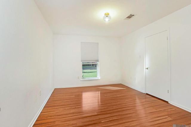 1314 Louray Dr, Baton Rouge, LA 70808