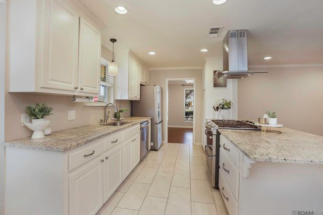 1314 Louray Dr, Baton Rouge, LA 70808