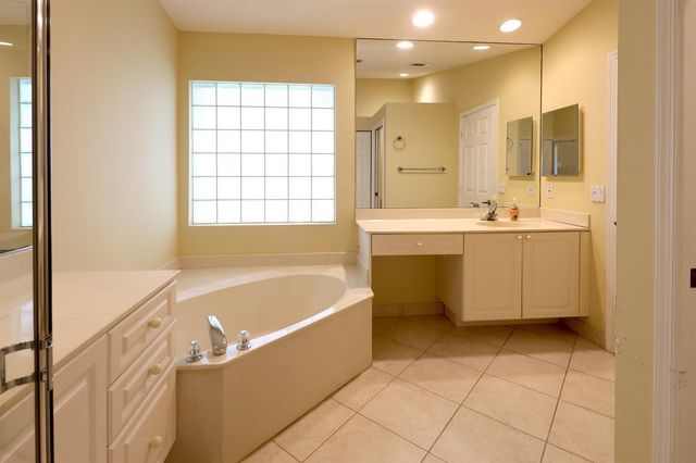 9689 Positano Way, Lake Worth, FL 33467