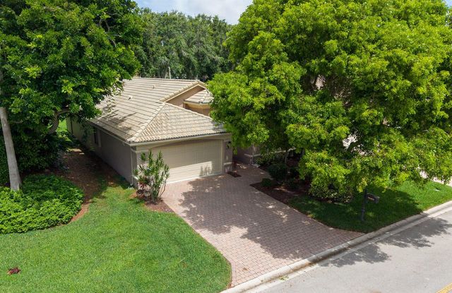 9689 Positano Way, Lake Worth, FL 33467