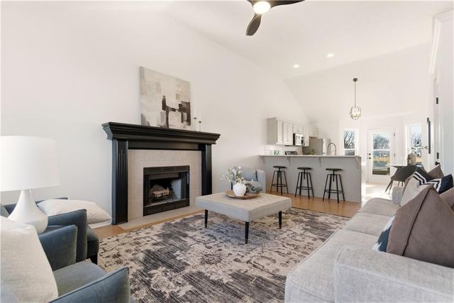 16405 E 3rd Terr Court N, Independence, MO 64056