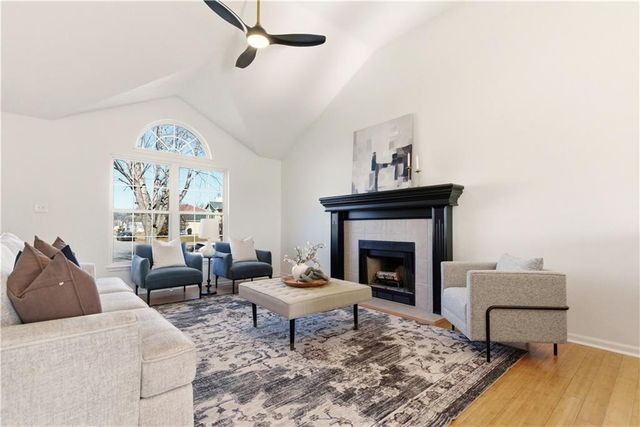 16405 E 3rd Terr Court N, Independence, MO 64056