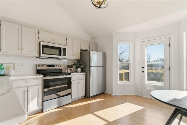 16405 E 3rd Terr Court N, Independence, MO 64056