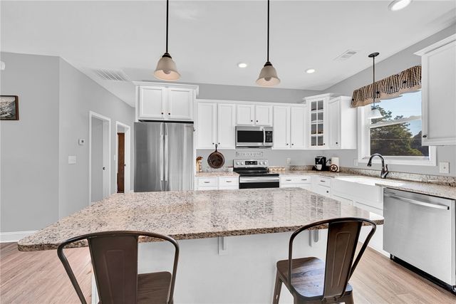 664 Debra Drive, Westminster, SC 29693