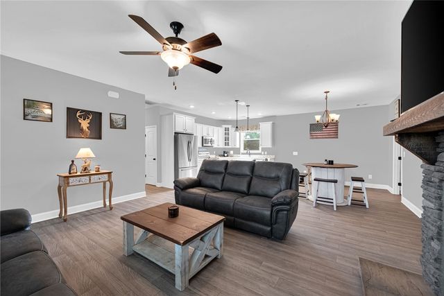 664 Debra Drive, Westminster, SC 29693