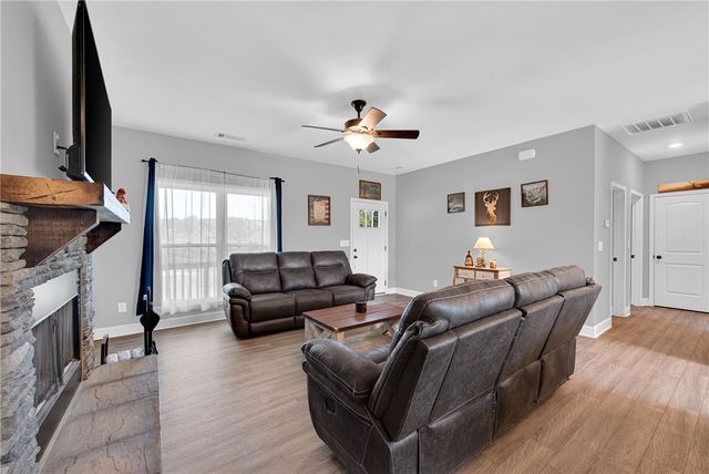 664 Debra Drive, Westminster, SC 29693