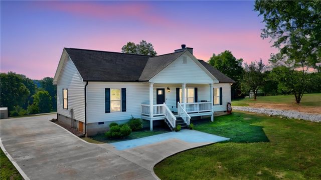 664 Debra Drive, Westminster, SC 29693