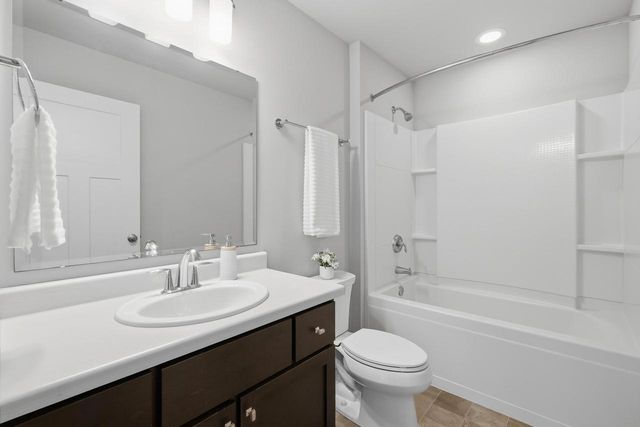 1092 O'Keeffe Avenue, Sun Prairie, WI 53590