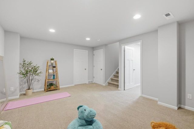 1092 O'Keeffe Avenue, Sun Prairie, WI 53590