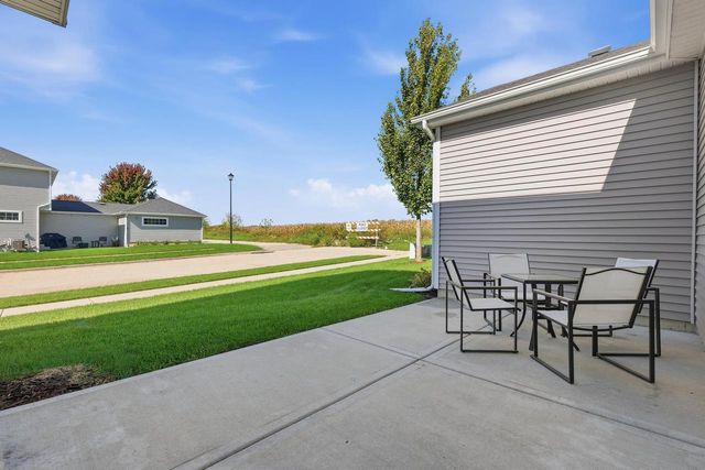 1092 O'Keeffe Avenue, Sun Prairie, WI 53590