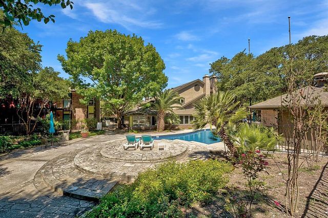 7685 Northcross DR 720, Austin, TX 78757
