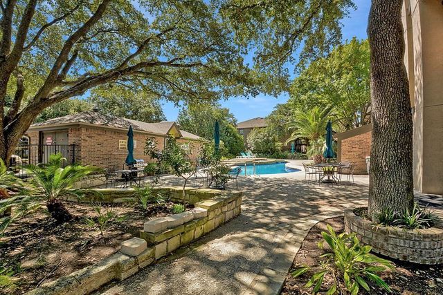 7685 Northcross DR 720, Austin, TX 78757