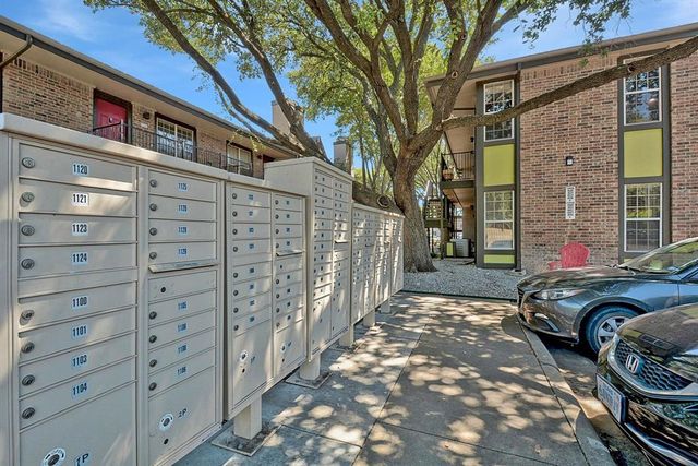 7685 Northcross DR 720, Austin, TX 78757