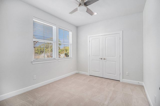 9573 Neuens Road A, Houston, TX 77080