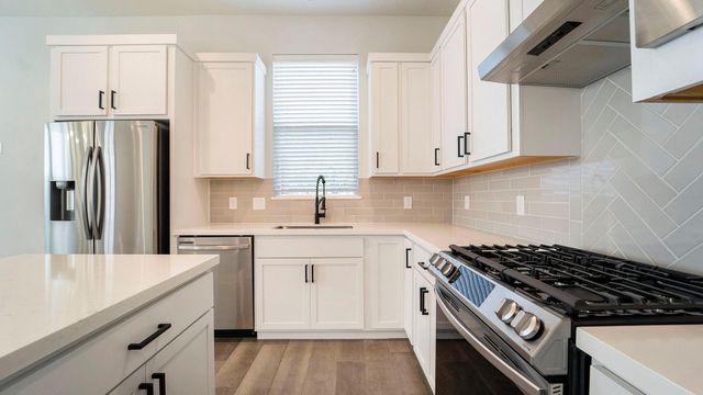 9573 Neuens Road A, Houston, TX 77080