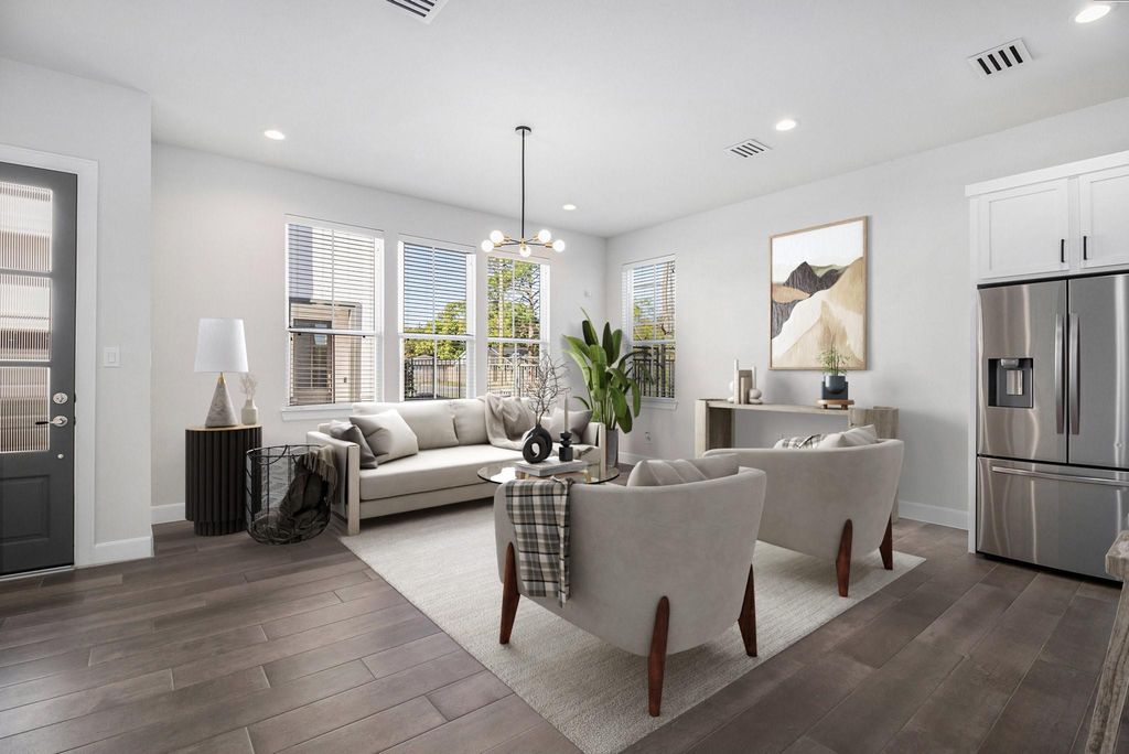 9573 Neuens Road A, Houston, TX 77080