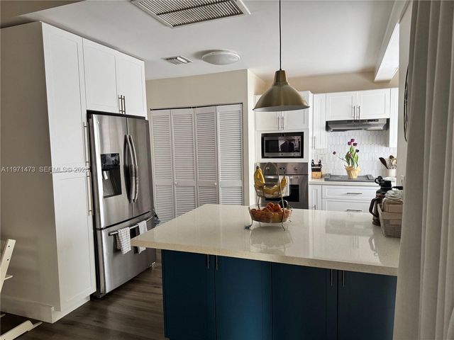 11155 NW 27th Pl, Sunrise, FL 33322