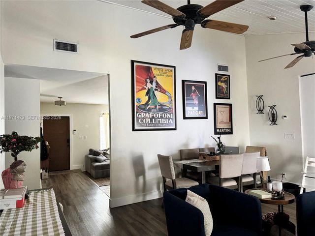 11155 NW 27th Pl, Sunrise, FL 33322
