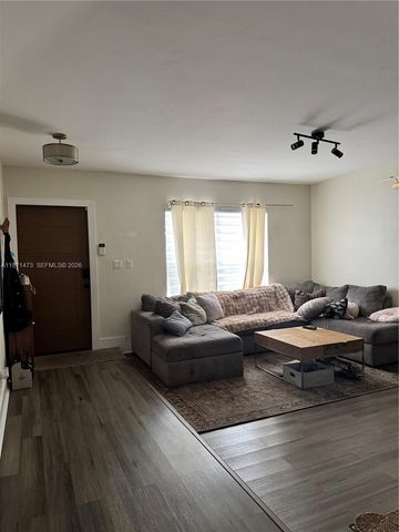 11155 NW 27th Pl, Sunrise, FL 33322