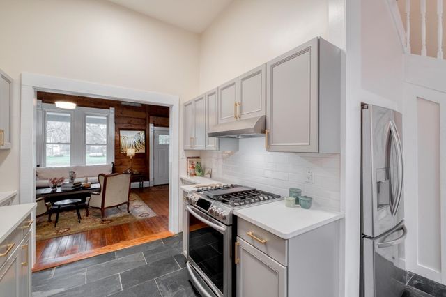 705 Hudgins ST, Smithville, TX 78957