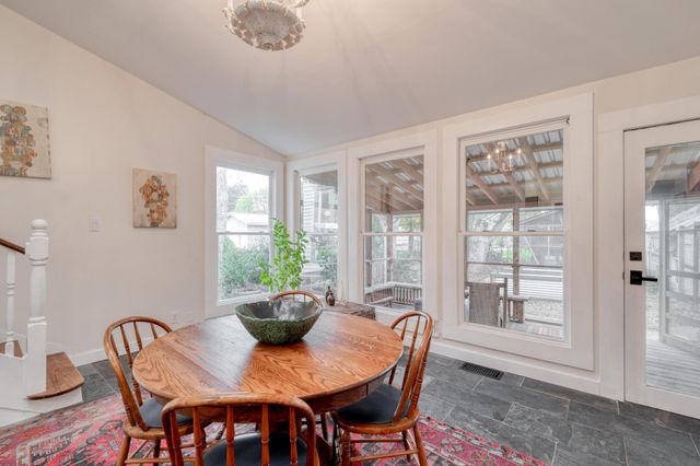 705 Hudgins ST, Smithville, TX 78957