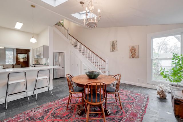 705 Hudgins ST, Smithville, TX 78957