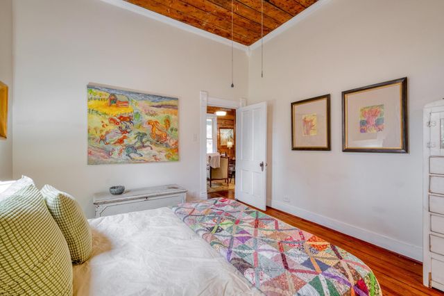 705 Hudgins ST, Smithville, TX 78957